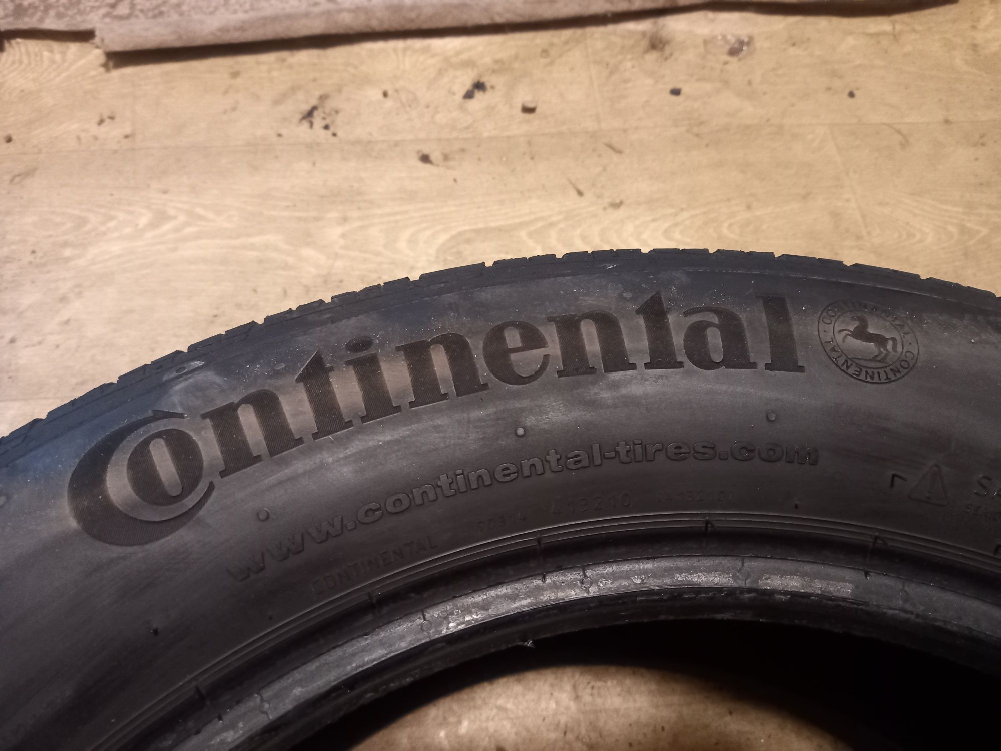 225/60 R18 шини літо continental proContact