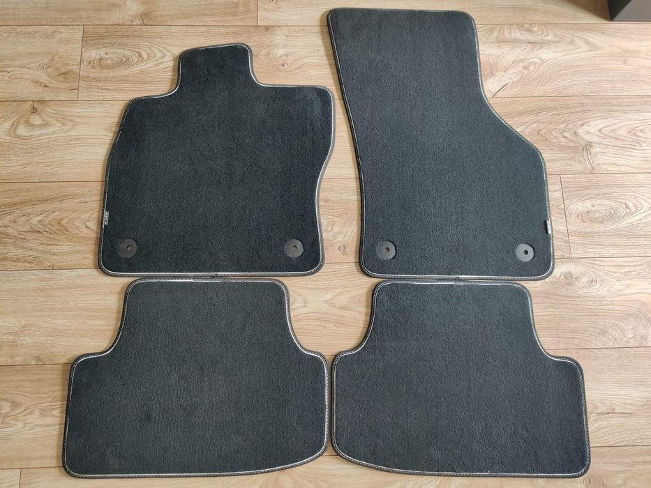 Welurowe dywaniki VW Golf 7 hb