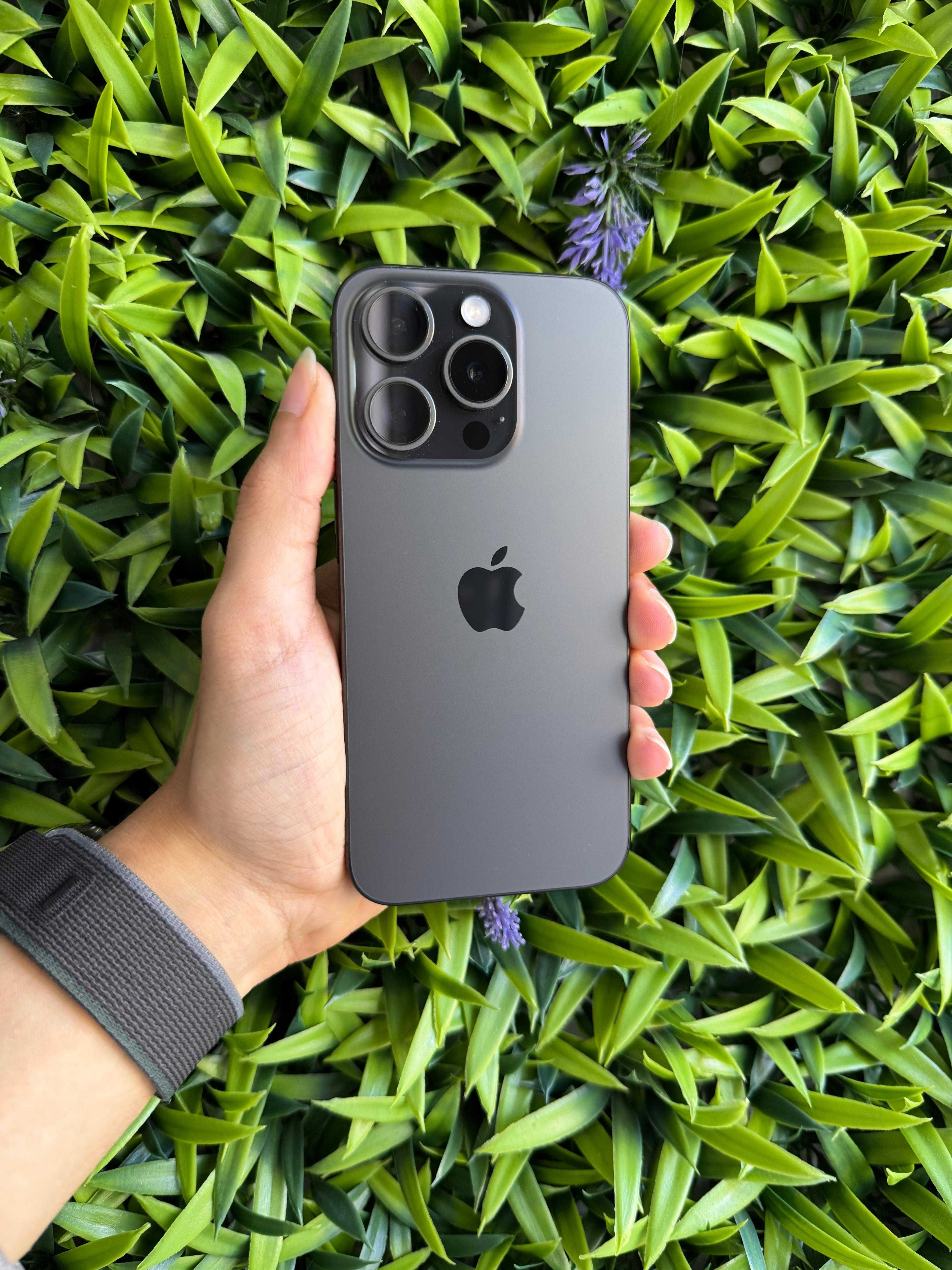 iPhone 15 Pro 6.1″ 256GB Titânio Preto - Loja Ovar