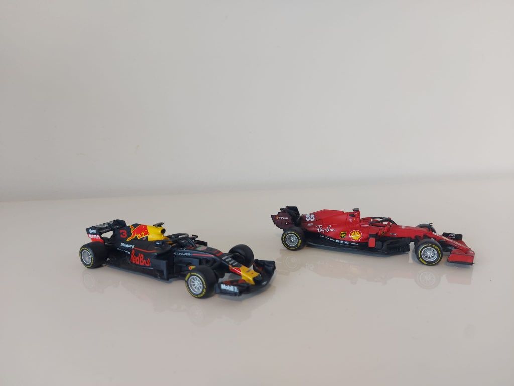 Auto bolid formuła 1 ferrari Red Bull F1 wyścigówka
