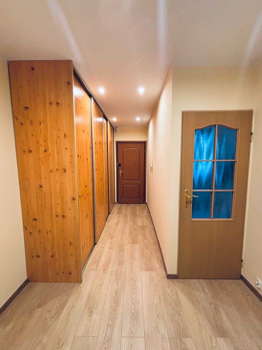 Przytulna kawalerka z balkonem na spokojnym osiedlu!