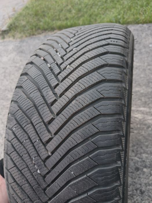 Opony zimowe Michelin Alpin 7 235/45R18 98 V XL