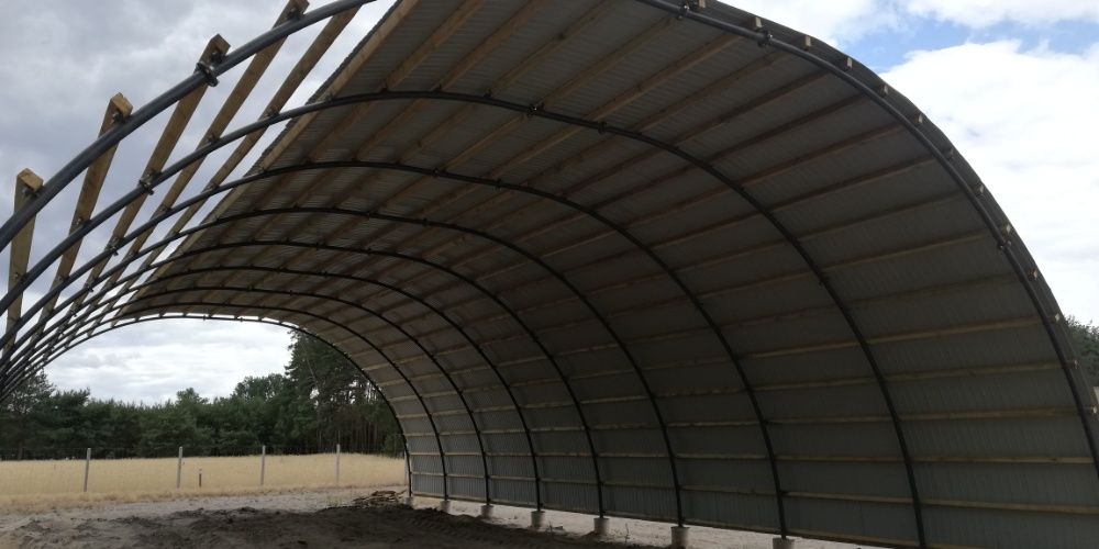 hala łukowa wiata garaż magazyn obora chlewnia