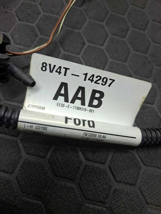 Wiązka spryskiwaczy Ford Kuga Mk1 8V4T-14297-AAB