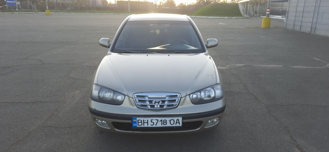 Hyndai Elantra,,