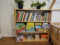 Regał Montessori