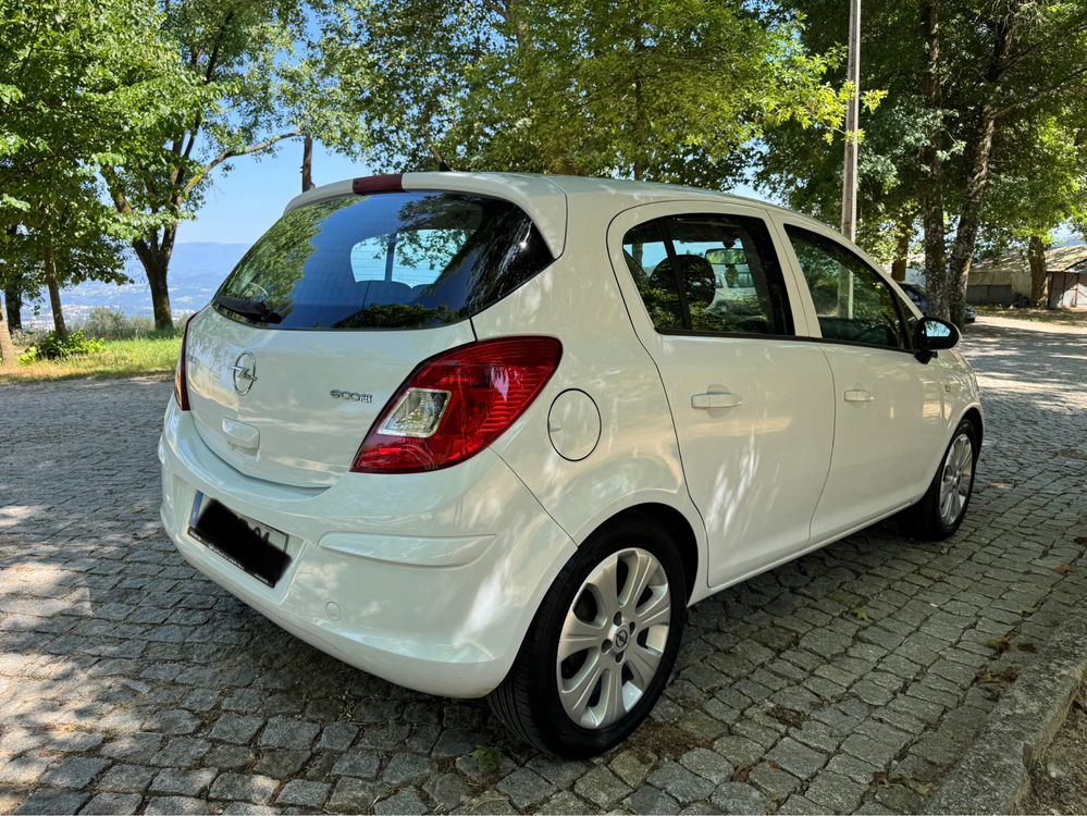 Opel corsa D 1.3CDTi 2008