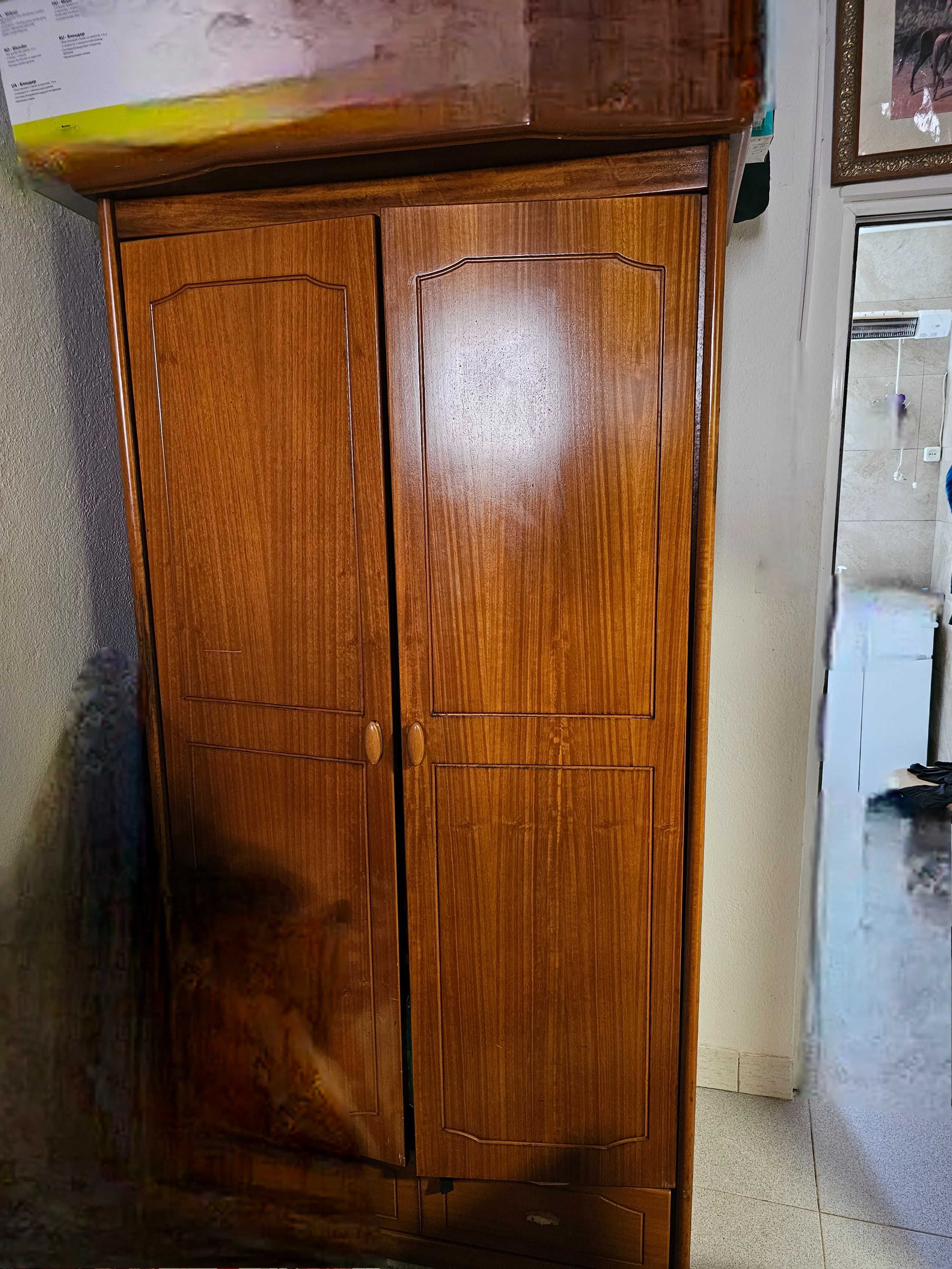 Cama com gavetão e  roupeiro