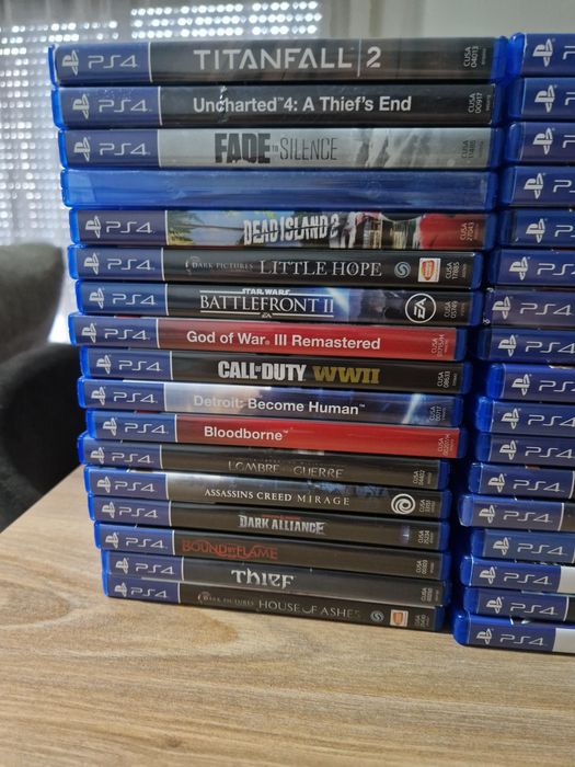 Vários jogos de ps4 preços na descrição