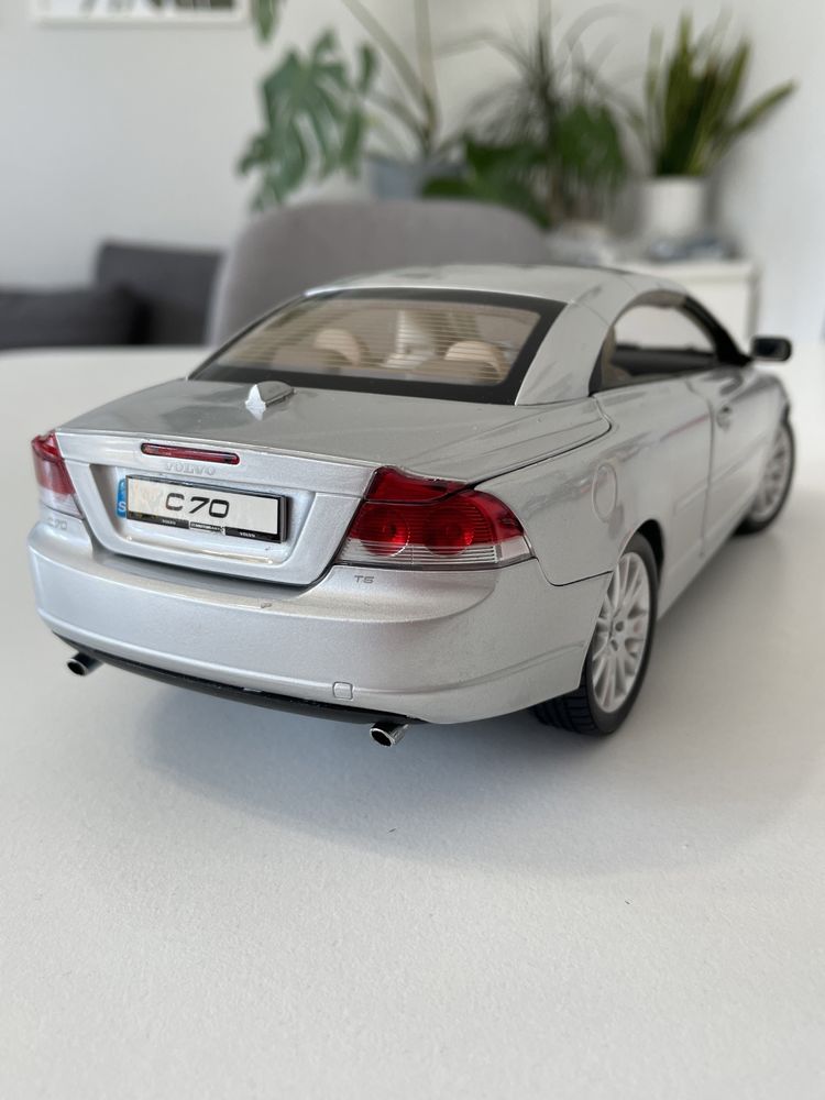 Model Volvo C70 MotorArt 1/18 AutoArt 1:18 srebrne cabrio Koszalin