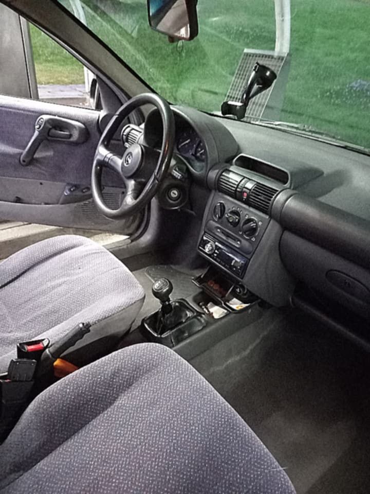 Opel corsa 1.2 Gasolina 1993