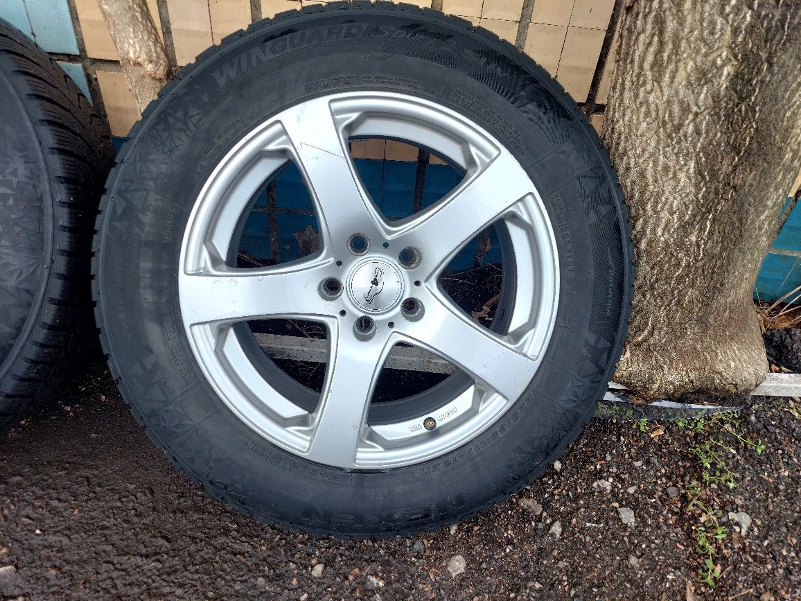 Диски R 17 5x114.3 резина гума Nexen 225/65/17