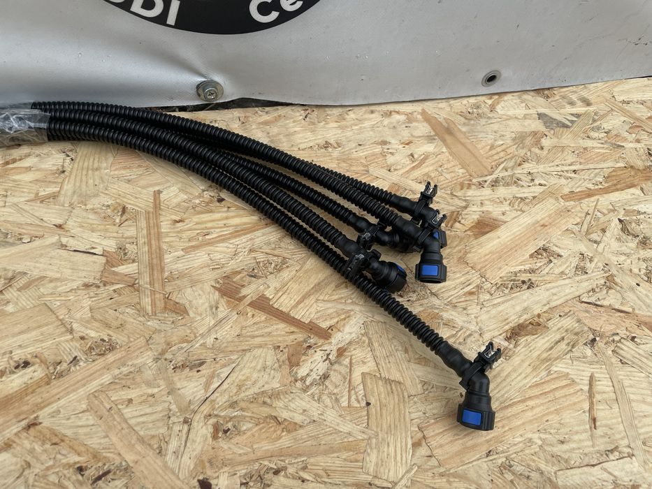 Трубка шланг омивача фар Audi Q8 шланг форсунок омивача фар ауді ку8