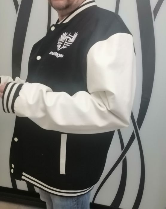 Бомпер, большой размер