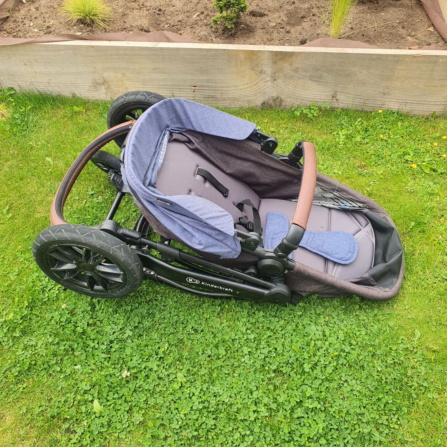 Wózek gondola 3 w 1  kinderkraft xmoov