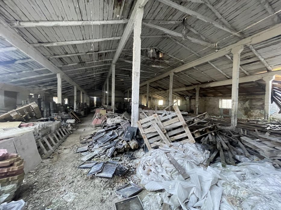 Продаж складського приміщення