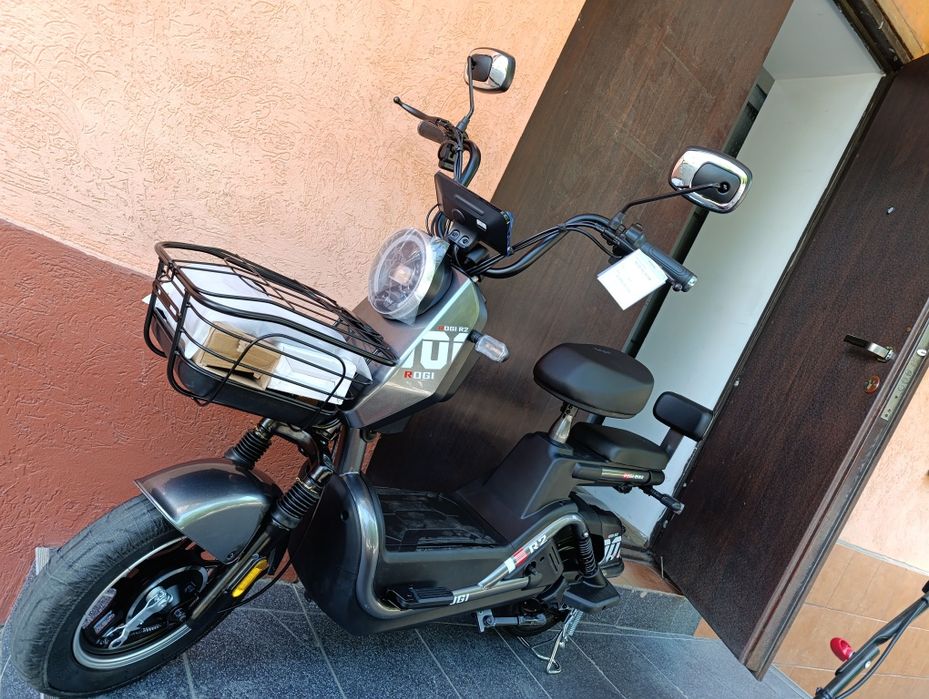 Електроскутер ROGI R2 500W