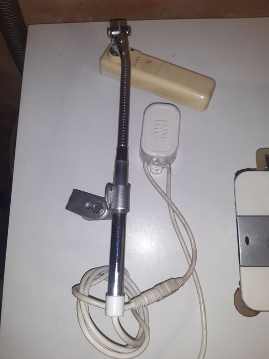 Светильник  для швейной машинки.