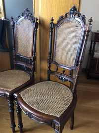 Duas Cadeiras em palhinha de pau santo