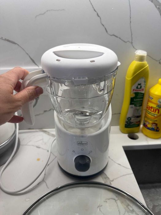 Блендер-пароварка Chicco (майже новий)