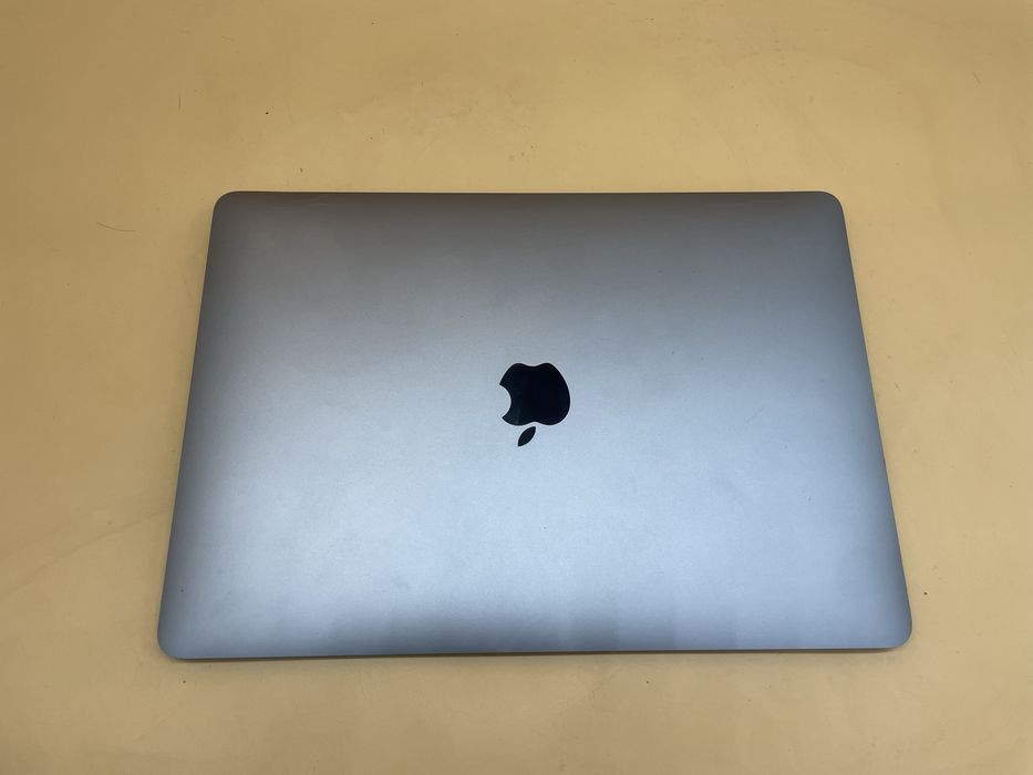 Macbook air 2020 m1 як не робочий