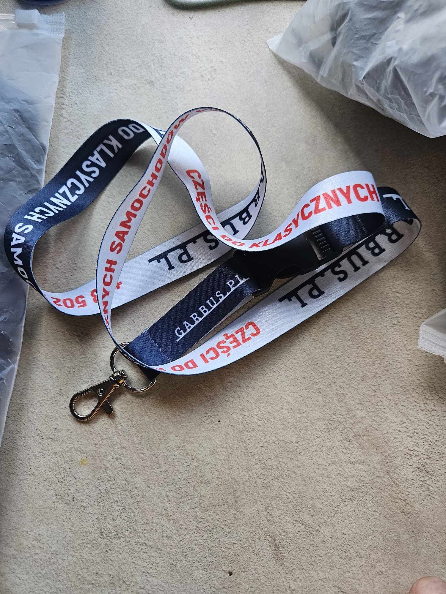 Firanka z przyssawkami do auta