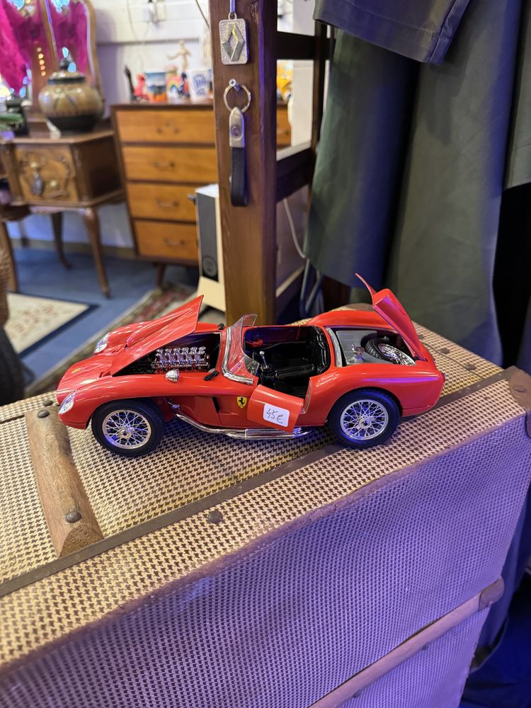 Miniatura Ferrari