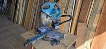 Makita, serra esquadrias 40V usada