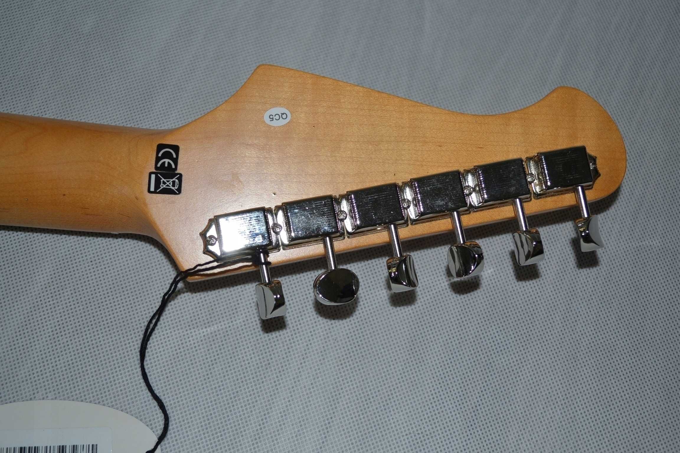 Harley Benton ST-62 MN vintage white stratocaster gitara USTAWIONA!