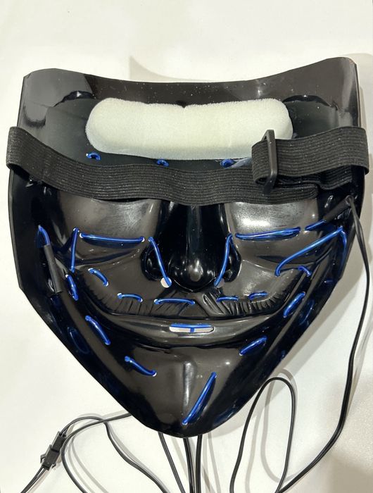 Неонова маска судна ніч