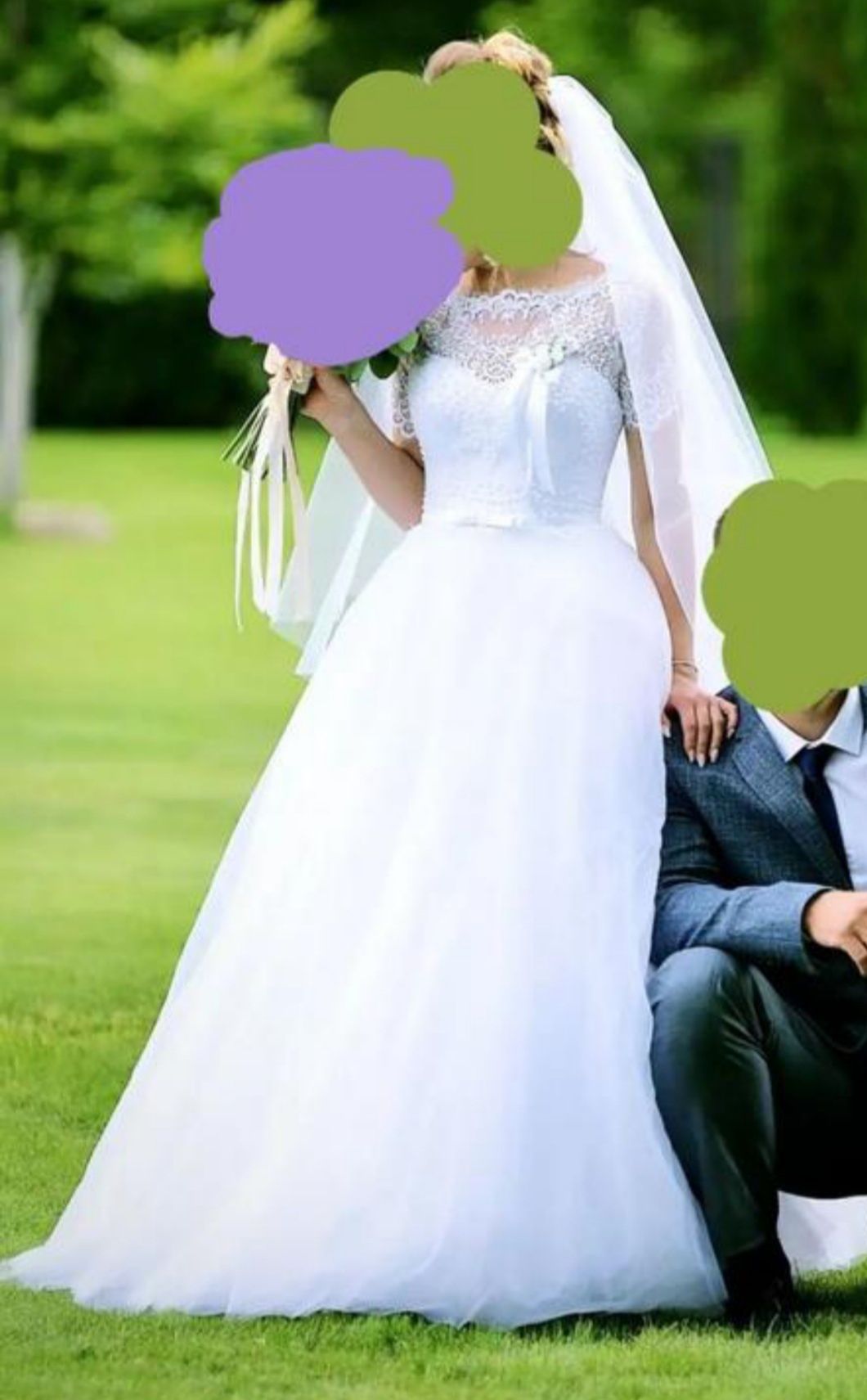 Ніжна весільна сукня з перлинами