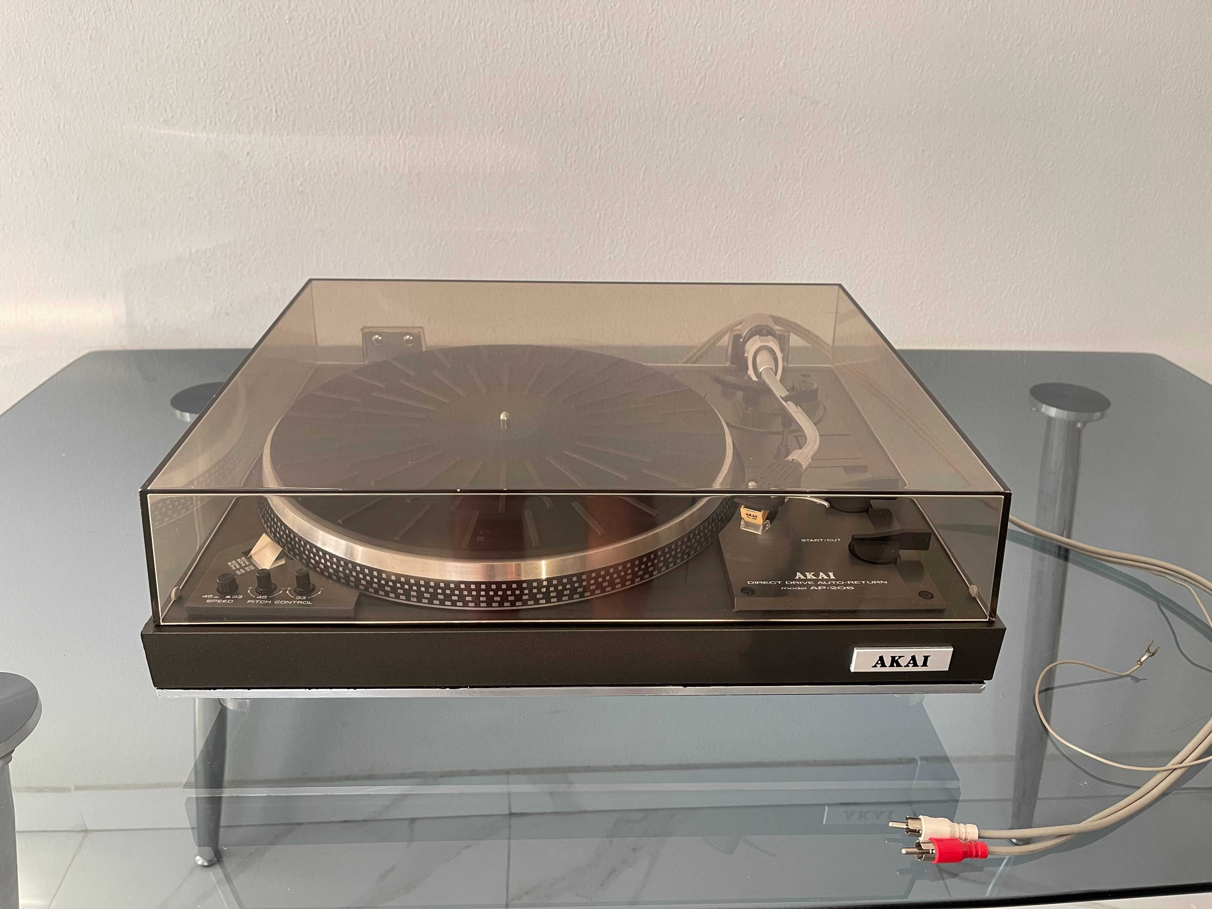 Японський ретро HI-FI вініловий програвач AKAI AP-206 (вживаний)