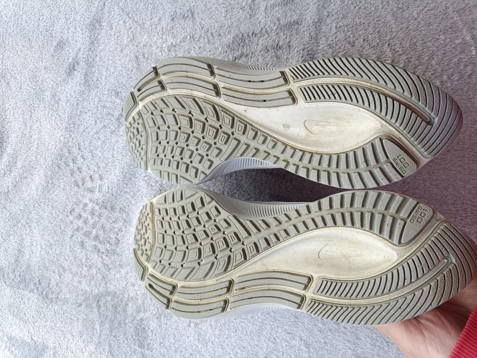 Женские кроссовки Nike Zoom р39.5-40