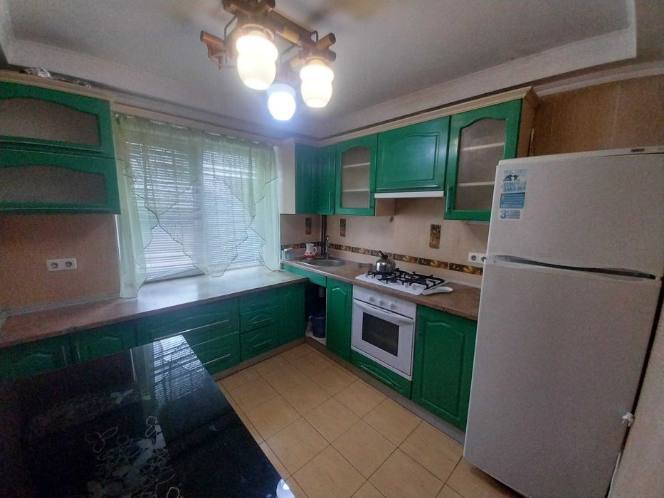 Трикімнатна квартира в районі Мотеля.