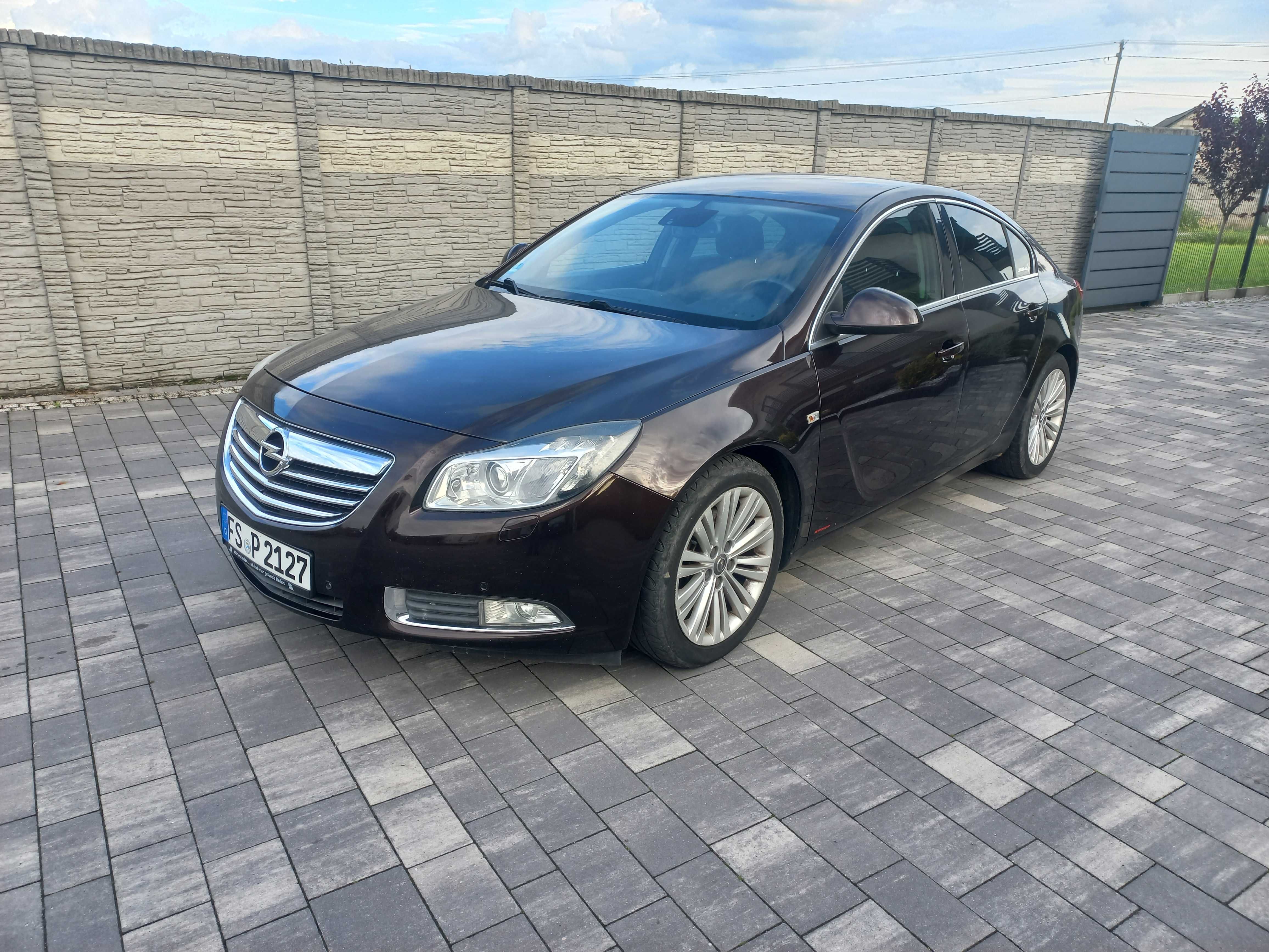 Insignia 2.0CDTI Biturbo manual z Niemiec