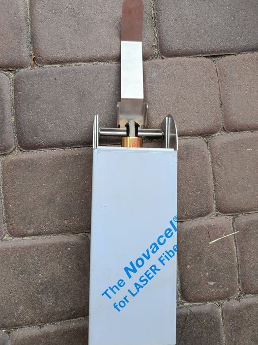 Dozownik ze stali nierdzewnej