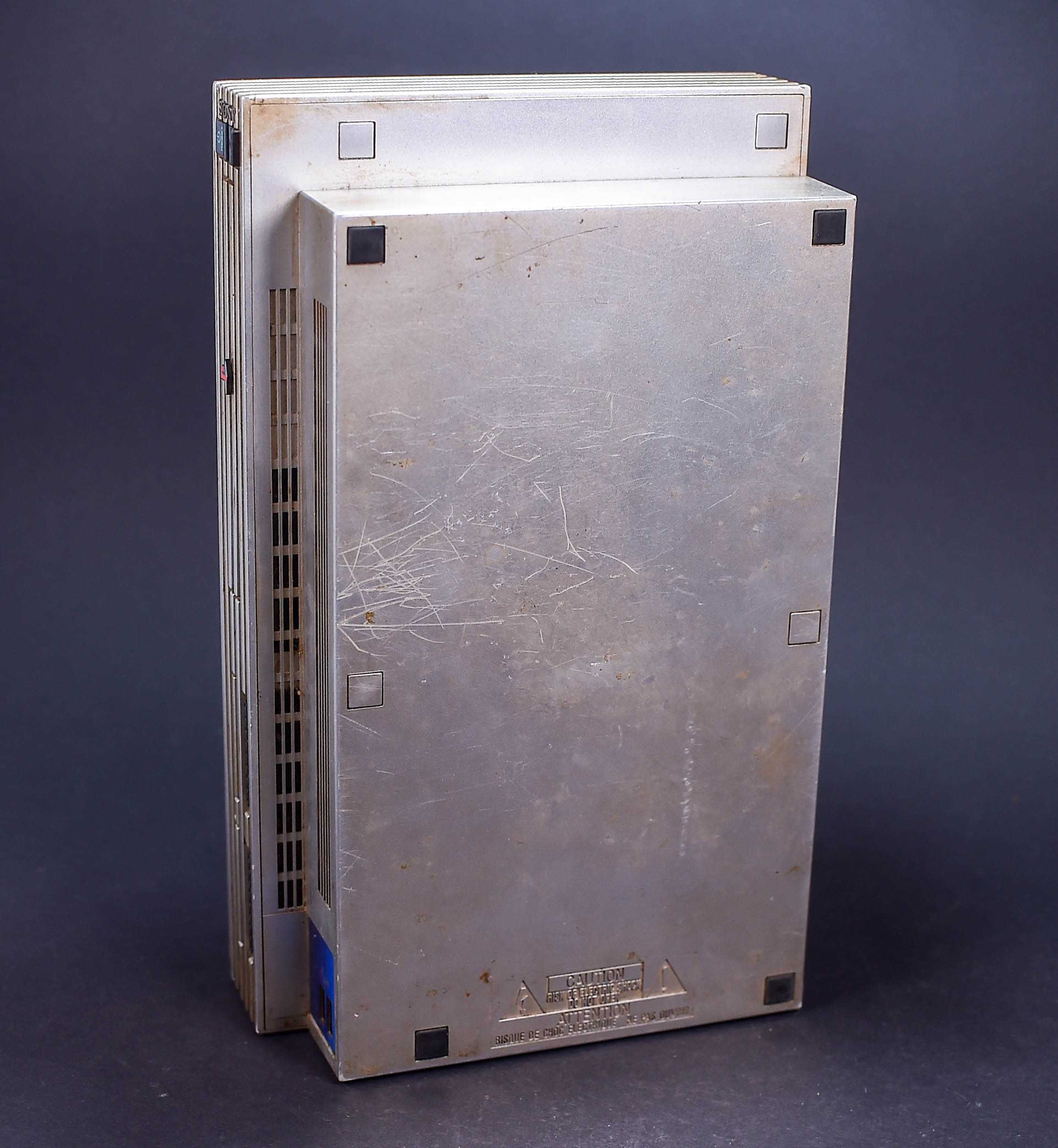 Konsola Sony PS2 Srebrna SCPH-50004 (NR. 0007)