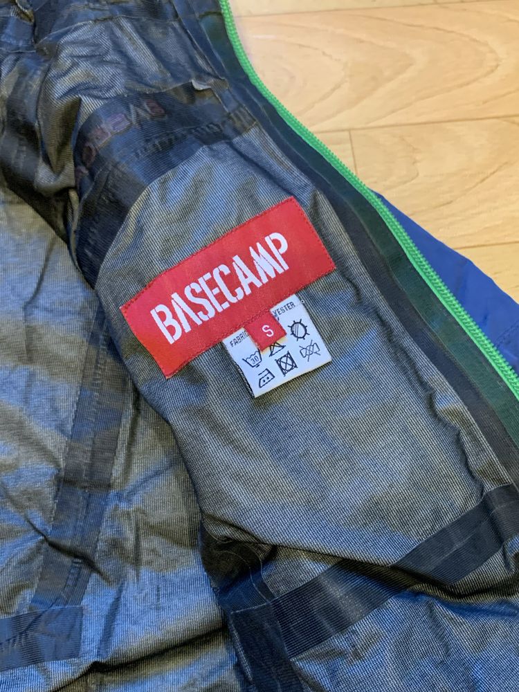 Мембранная туристическая куртка ветровка шмормовка Basecamp goretex