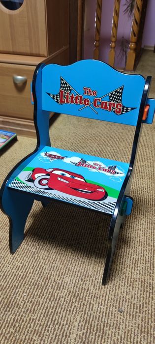 Дитяча парта  із магнітною дошкою та стільчиком «Тачки"