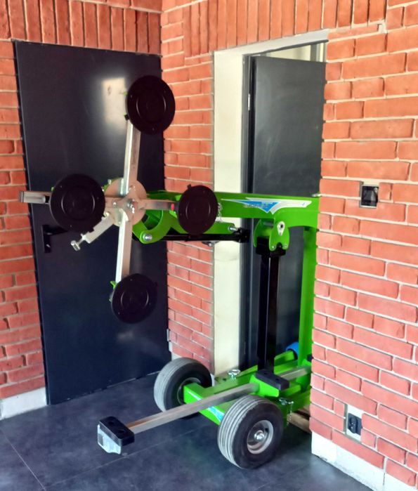 Manipulator do szkła okien robot MWM GM250 mini żuraw dźwig ssawka