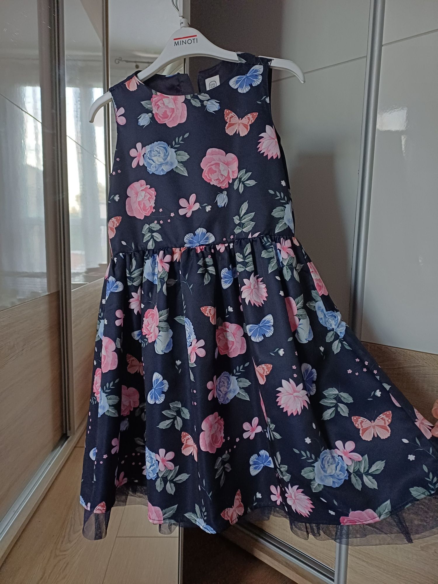 Sukienka elegancka