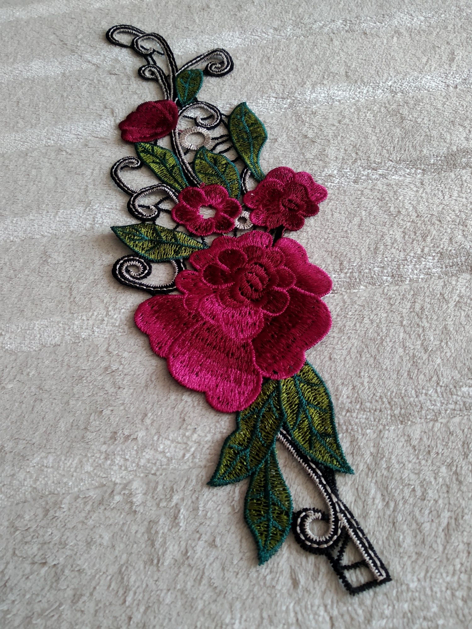 Piękna duża naszywka róża haftowana naszywka na koszule spodnie plecak