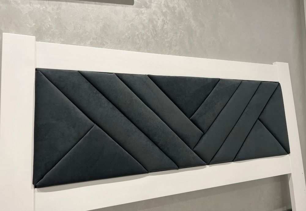 Ліжко 160*200 дерев'янне з м'яким ізголів'ям