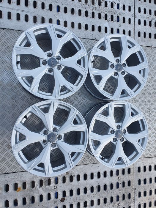 5x100 Felgi aluminiowe  82A601025S