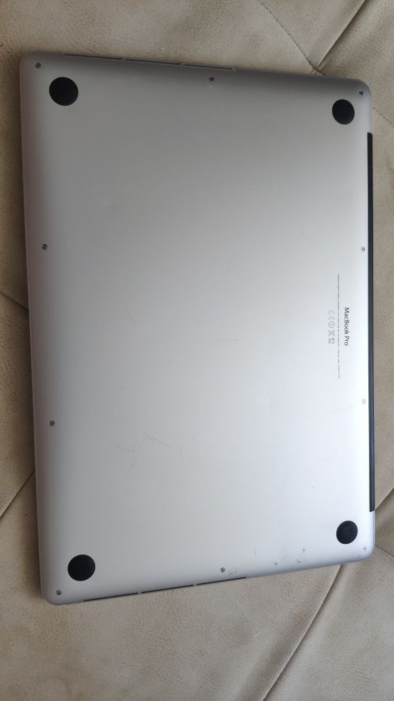 Macbook pro i7/16Gb/2Gb/256Gb