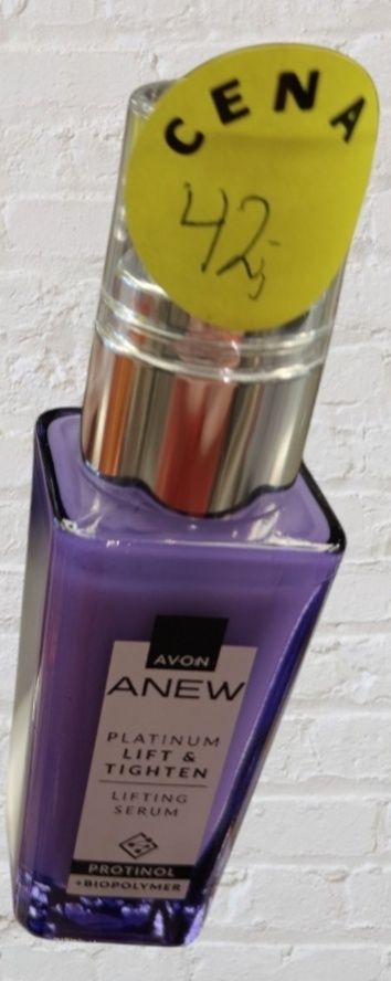 Liftingująco-napinające serum do twarzy z Protinolem™