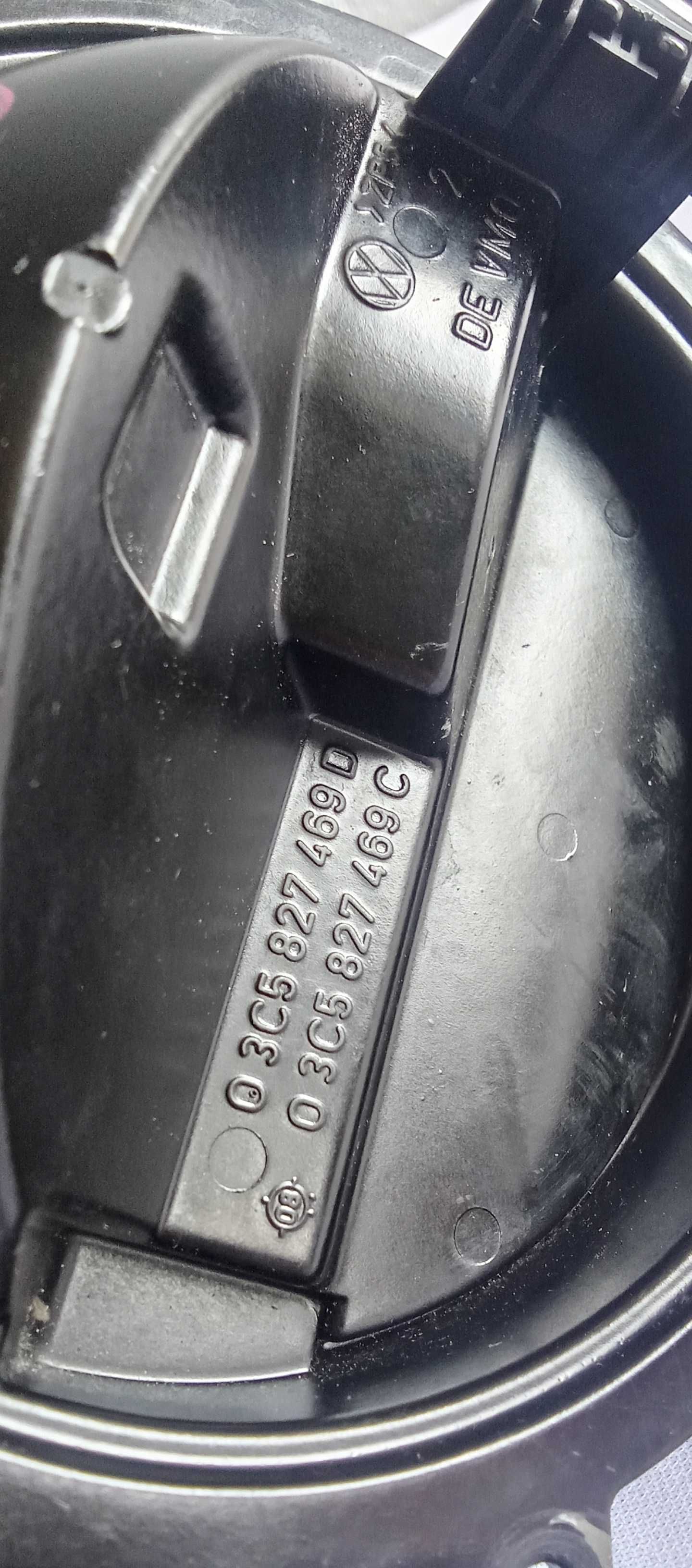 VW Golf V Passat B6 Klamka Logo Mikrostyk 0.3C5.827.469C Logo VW