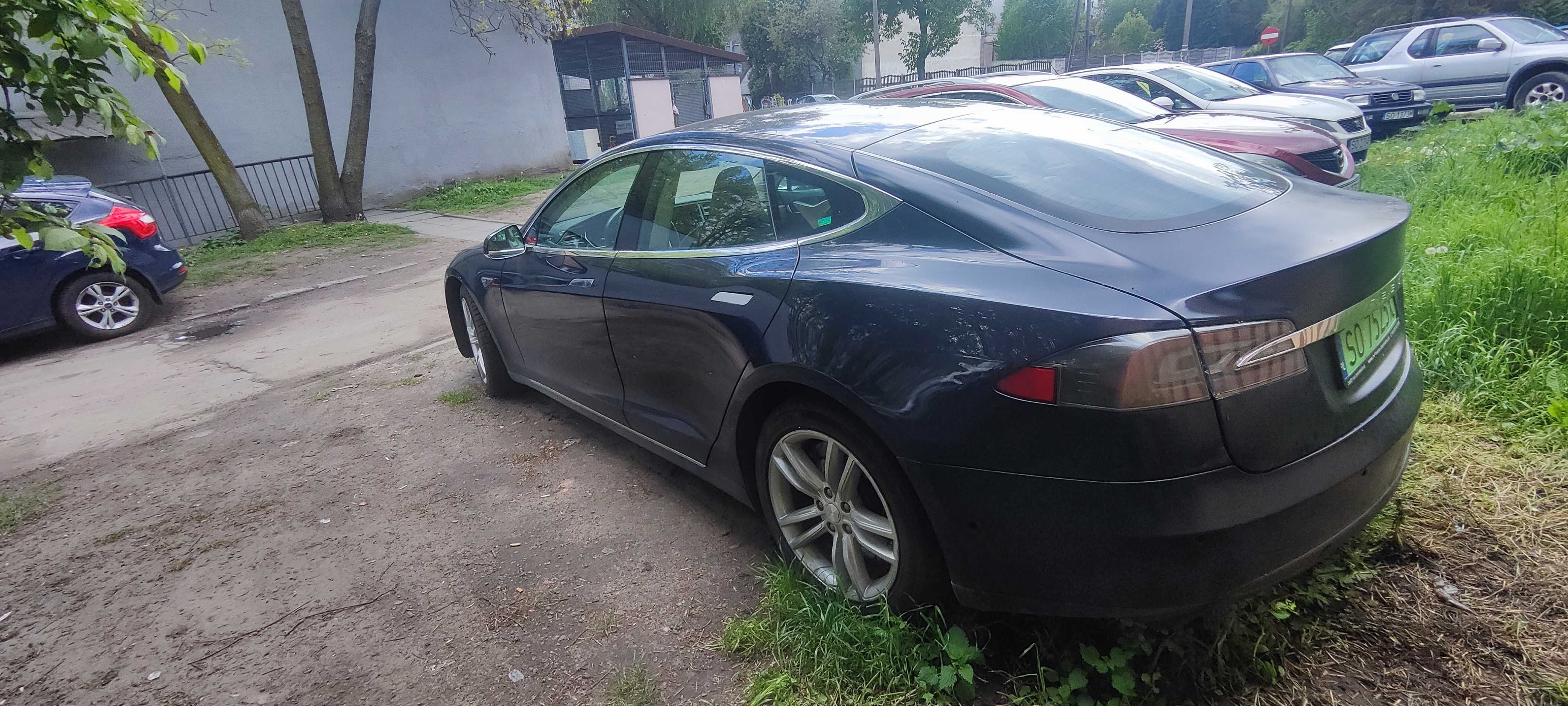 Tesla s85 2014r.