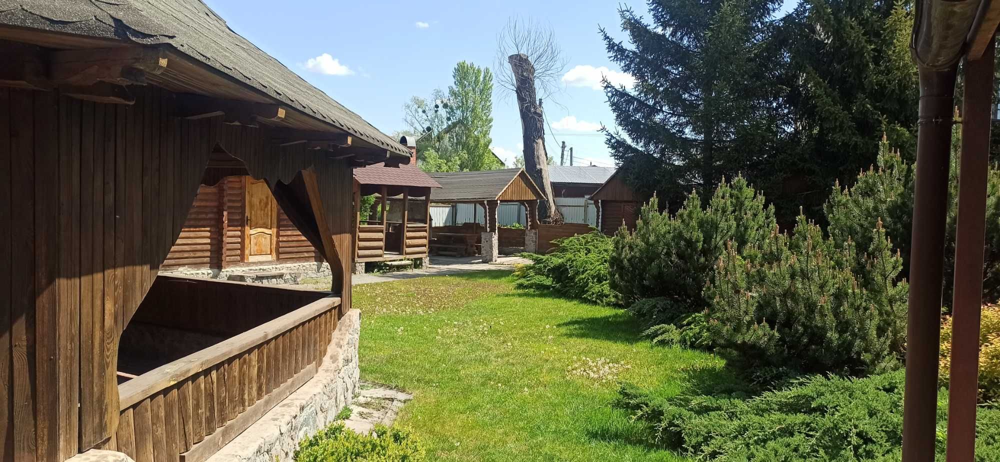 Готельно - ресторанний Комплекс