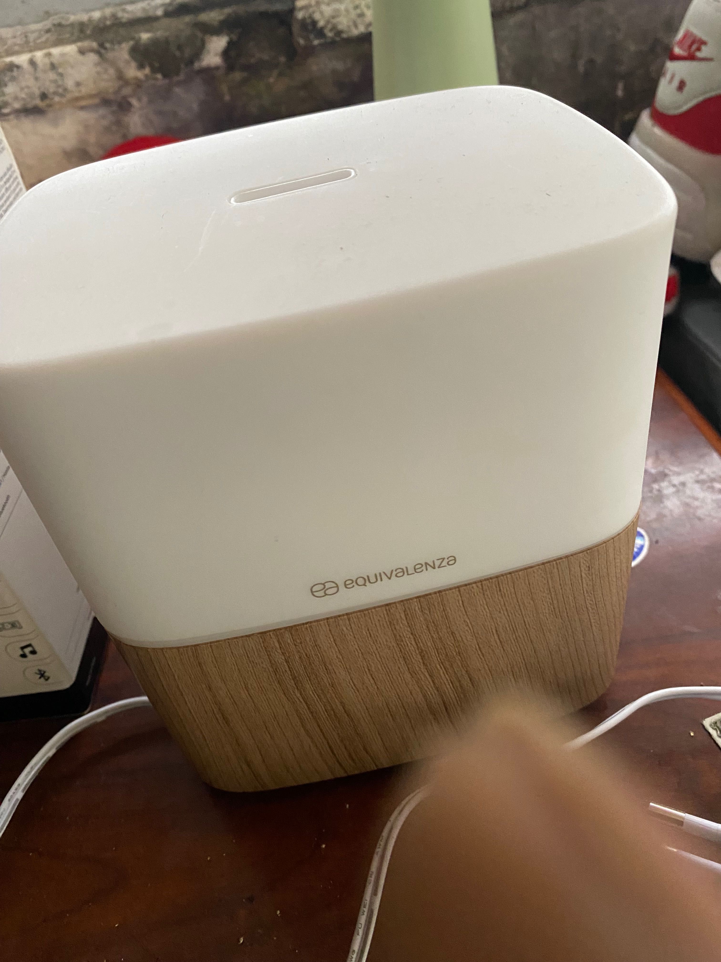 Difusor de Aromas / Ultrasonic AROMA DIFFUSER WITH SPEAKER